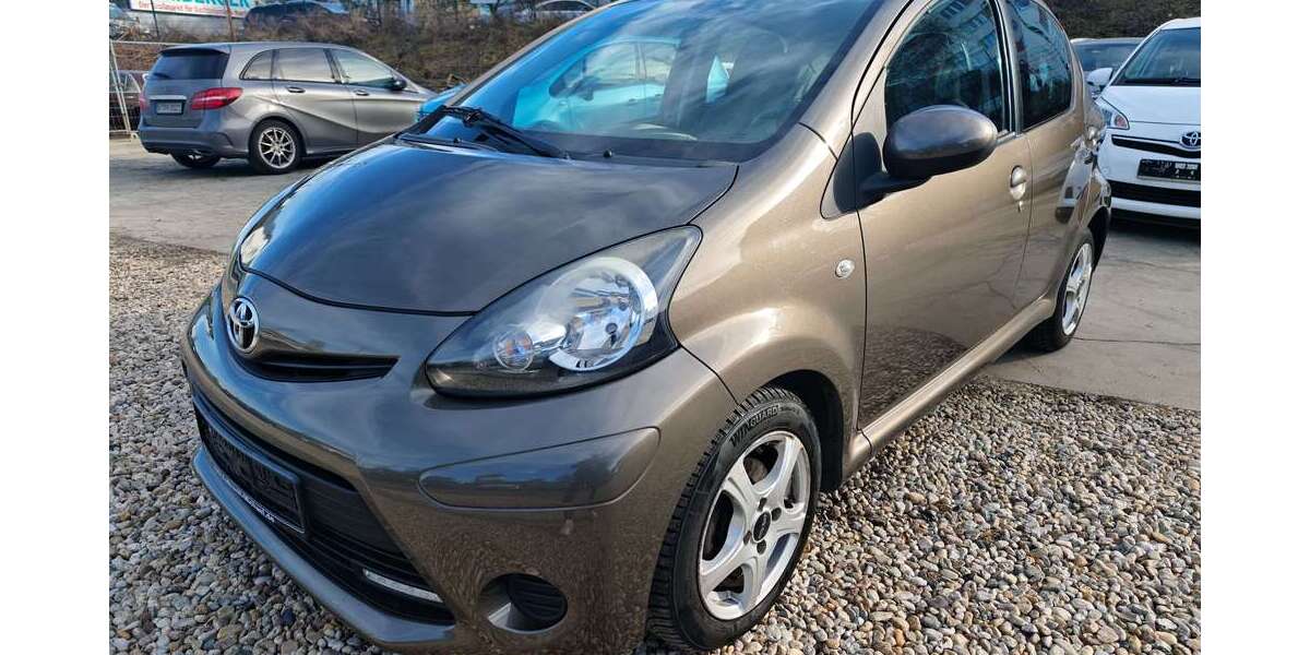 Toyota Aygo 122.000 km 5.490 &euro; Berlin 10551