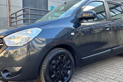 Dacia Lodgy 103.980 km 9.980 &euro; Berlin 13353