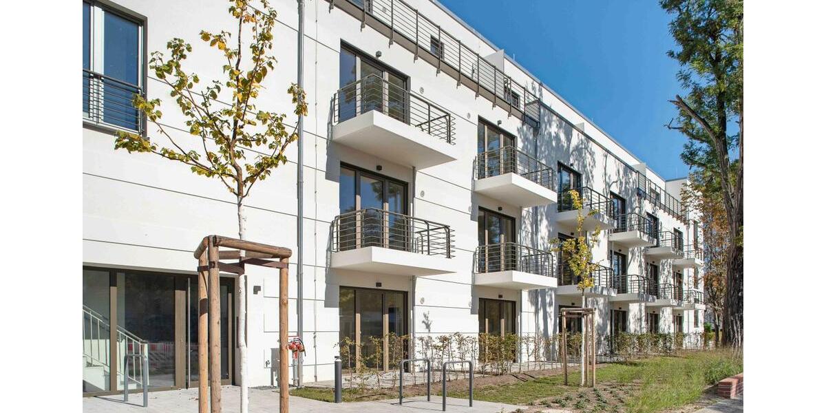 Dachgeschoßwohnung Berlin Steglitz-Zehlendorf - 2 Zimmer, 67 m&sup2;, 1.605&euro; | Angebot:26424421