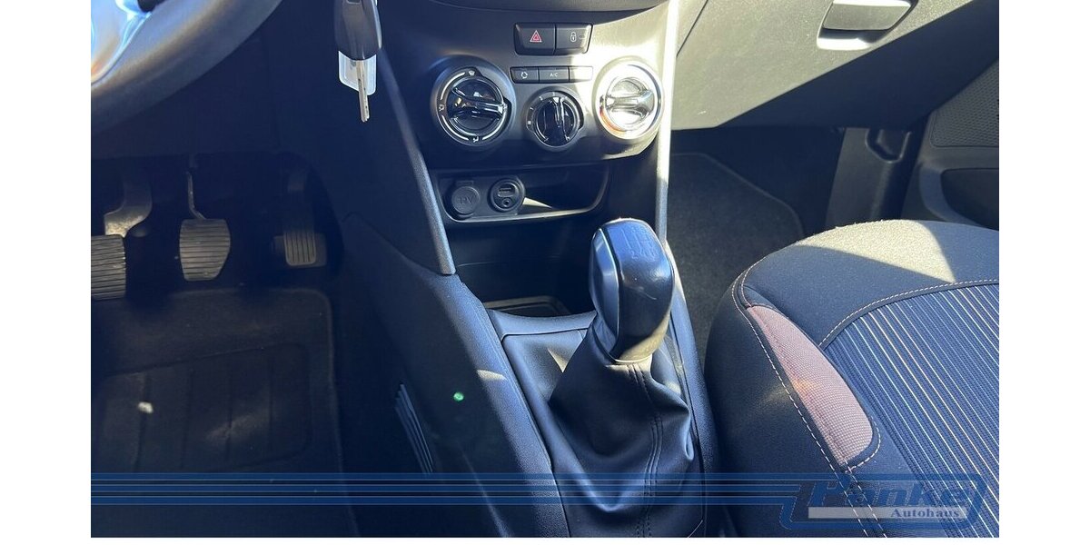 Peugeot 208 Style 1.2*SHZ*5trg*PDC*Klima*Blueto*Tempo* 73.611 km 7.980 € Berlin 13187