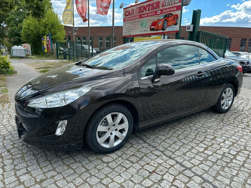 Peugeot 308 116.000 km 5.700 € Berlin-Spandau 13585