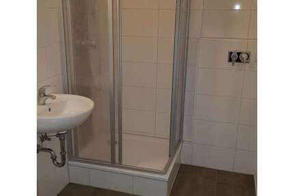 Wohnung Berlin Marzahn - 1 Zimmer, 33 m&sup2;, 271&euro; | Angebot:26617624