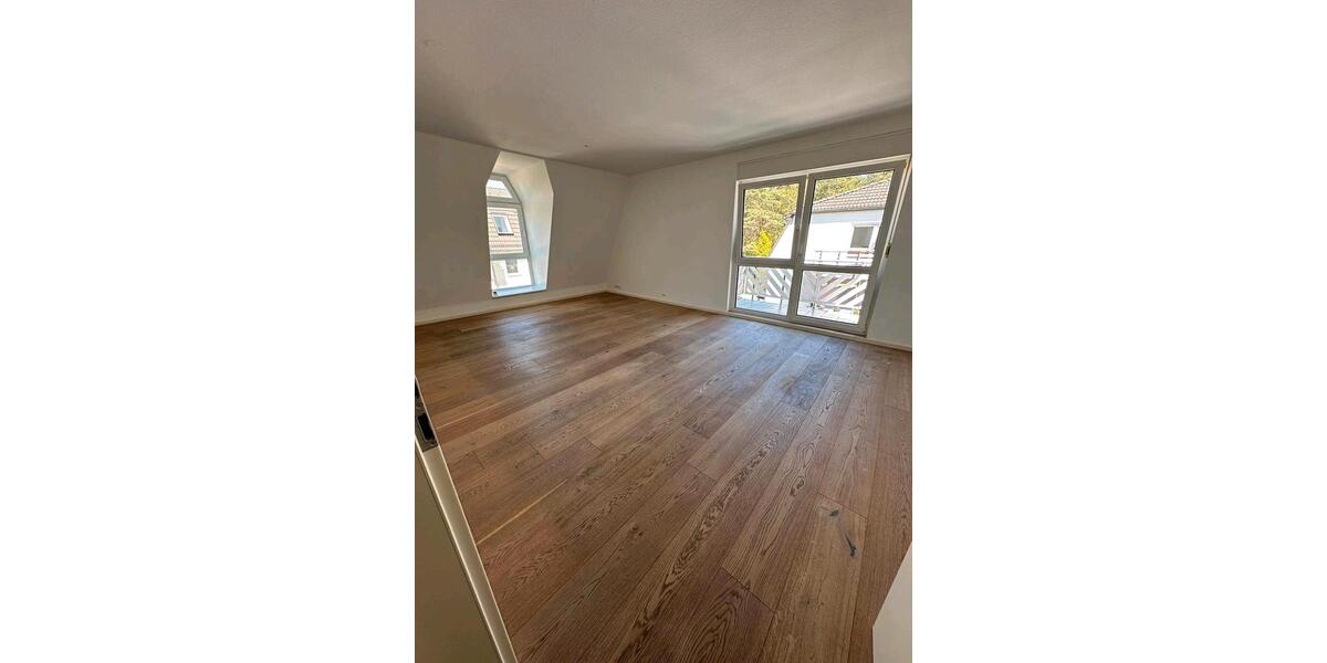 Dachgeschoßwohnung Velten - 3 Zimmer, 77 m&sup2;, 1.500&euro; | Angebot:26403569