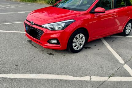 Hyundai i20 16.300 km 11.200 &euro; Berlin 12305