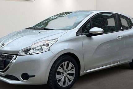 Peugeot 208 138.108 km 4.999 &euro; Berlin 12681
