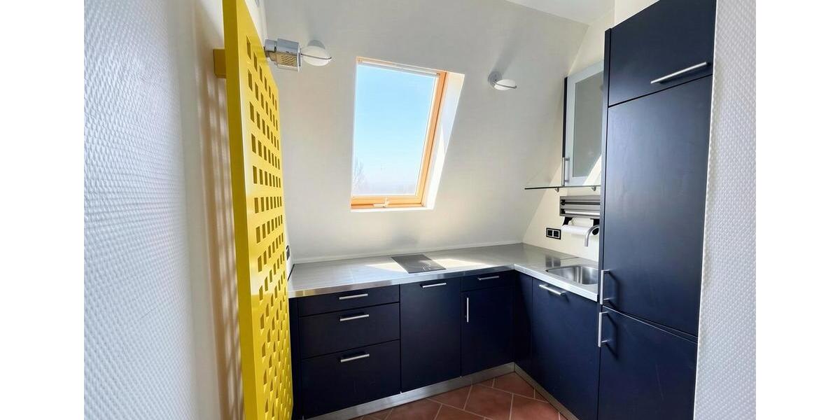 Dachgeschoßwohnung Berlin Steglitz-Zehlendorf - 2 Zimmer, 65 m&sup2;, 1.400&euro; | Angebot:25612063