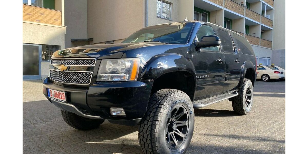Chevrolet Suburban 141.000 km 39.999 € Berlin 10629