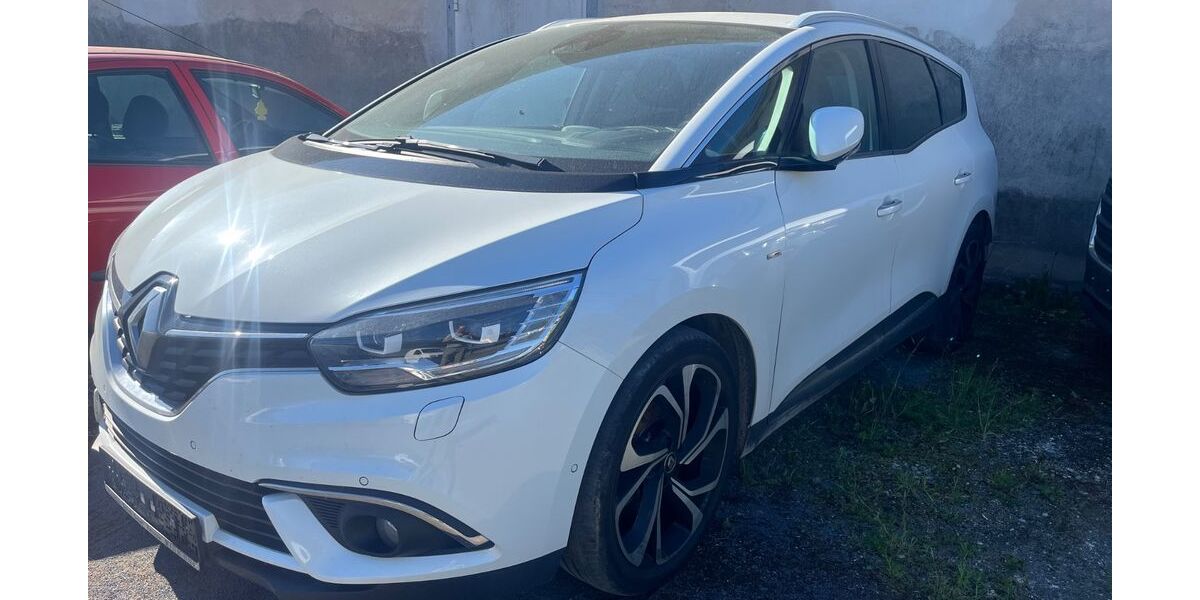 Renault Scenic 130.000 km 11.999 &euro; Berlin 13359
