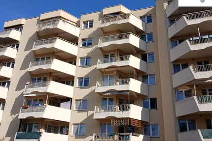 Wohnung Berlin Charlottenburg-Wilmersdorf - 3 Zimmer, 83 m&sup2;, 356.000&euro; | Angebot:19791997