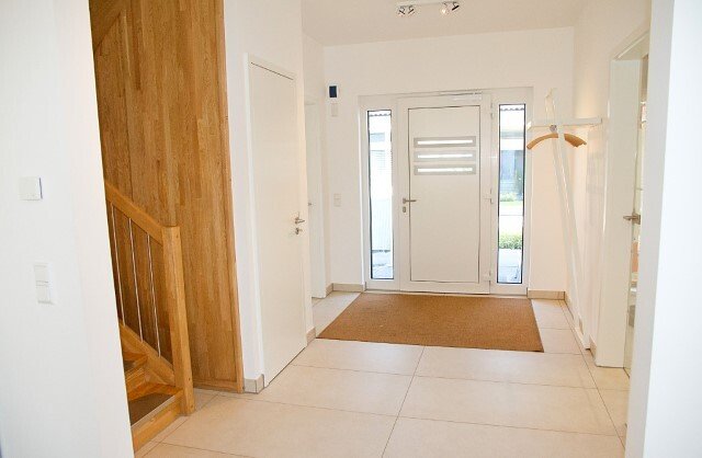 Baugrundstück in begehrter Lage mit modernem Einfamilienhaus 4 zimmer