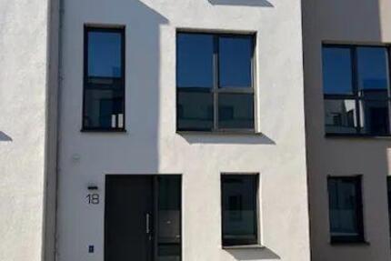 Wohnung Königs Wusterhausen - 5 Zimmer, 156 m&sup2;, 2.495&euro; | Angebot:23602764