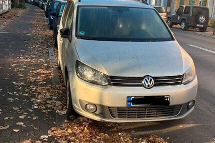 VW Touran 243.000 km 5.500 € Berlin 10623
