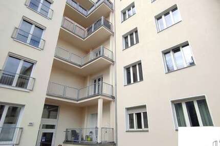 Wohnung Berlin Mitte - 3 Zimmer, 73 m&sup2;, 448.000&euro; | Angebot:25991459