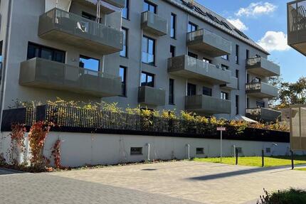 Wohnung Berlin Treptow-Köpenick - 3 Zimmer, 127 m&sup2;, 2.090&euro; | Angebot:27624971