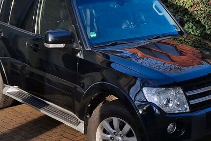 Mitsubishi Pajero 288.000 km 12.800 &euro; Kleinmachnow 14532