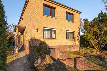 Haus Berlin Marienfelde - 7 Zimmer, 208 m&sup2;, 695.000&euro; | Angebot:25800151