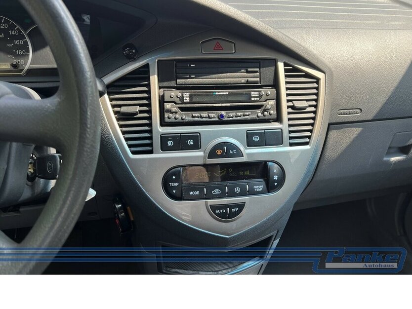 Kia Carens 2.0 16V EX Van*SchiebeD.*Klima*PDC*Bluet* 109.096 km 1.100 € Berlin 13187