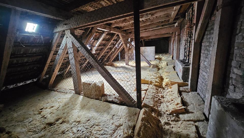 Dachgeschoßwohnung Berlin Neukölln - 6 Zimmer, 160 m&sup2;, 320.000&euro; | Angebot:23588145