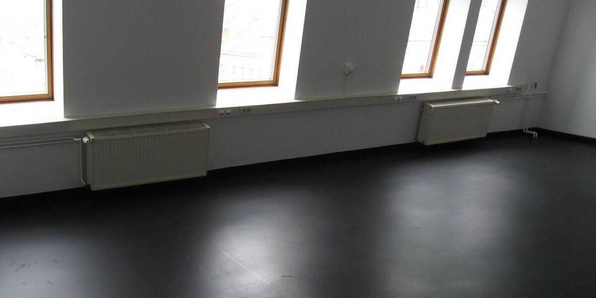 Gewerbeobjekt Berlin Prenzlauer Berg - 4 Zimmer, 202 m&sup2;, 4.040&euro; | Angebot:26554414