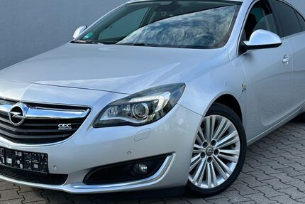 Opel Insignia 82.884 km 9.900 &euro; Berlin 12277