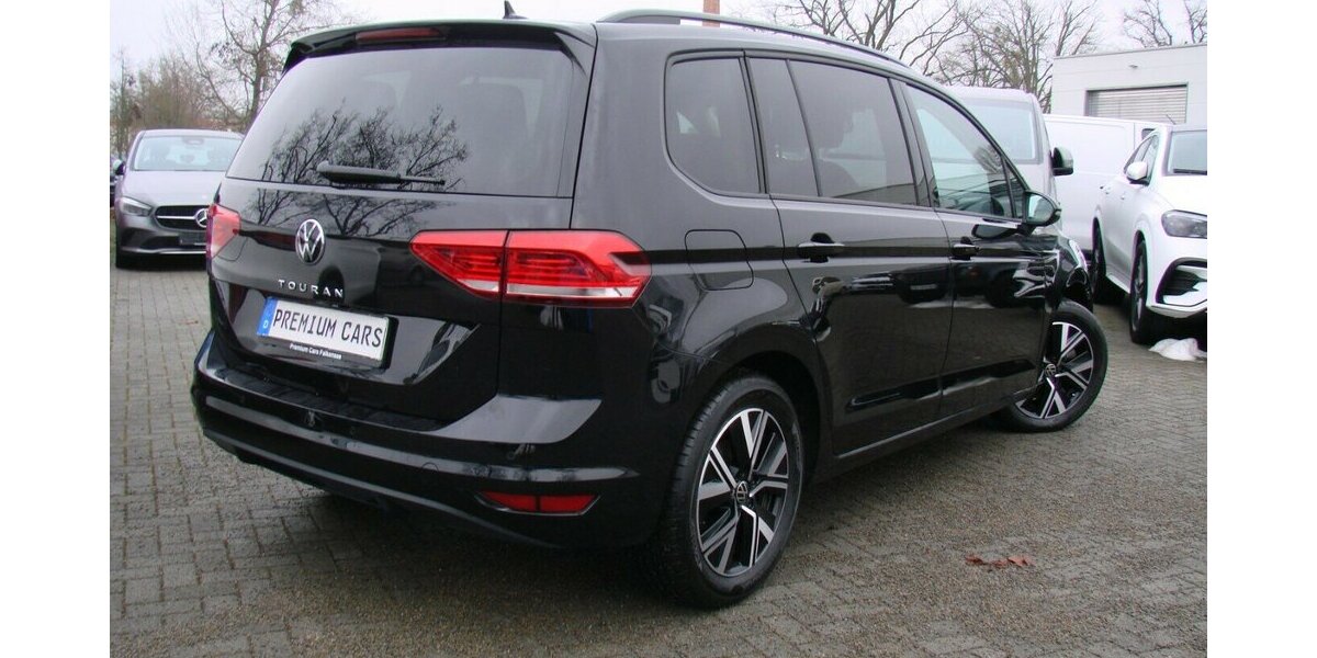 VW Touran 1,5TSI Comfortline ACC AHK PANO SHZ 7Sitz D 16.891 km 33.980 &euro; Falkensee 14612