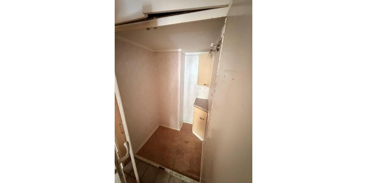 Etagenwohnung Berlin Charlottenburg-Wilmersdorf - 3 Zimmer, 90 m&sup2;, 2.000&euro; | Angebot:27704194