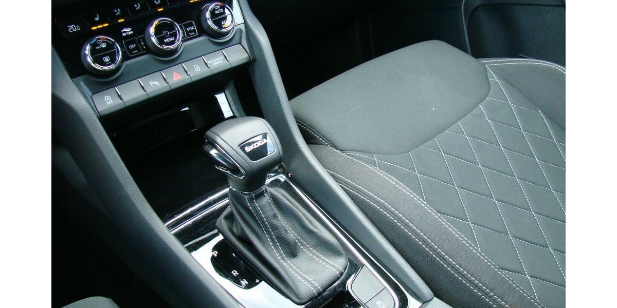 Skoda Karoq 1.5TSI Sportline ACC Kamera LED 45.047 km 27.980 &euro; Falkensee 14612