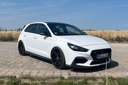 Hyundai i30 106.600 km 18.900 € Berlin 13587