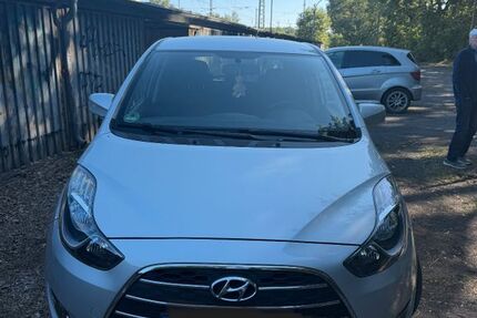 Hyundai ix20 124.532 km 11.490 &euro; Potsdam 14478