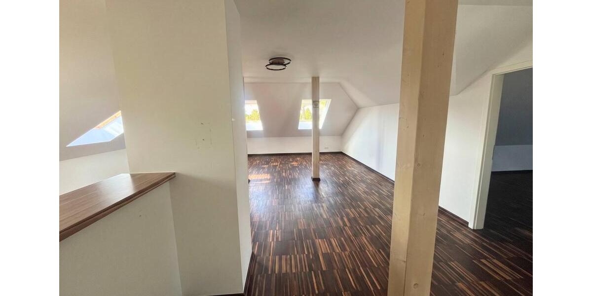 Dachgeschoßwohnung Berlin Treptow-Köpenick - 2 Zimmer, 80 m&sup2;, 1.196&euro; | Angebot:26421647