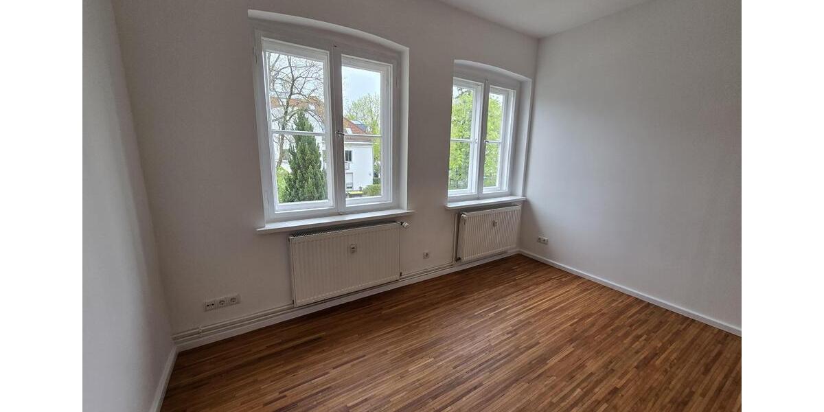 Etagenwohnung Teltow - 4.5 Zimmer, 114 m&sup2;, 1.760&euro; | Angebot:26416077