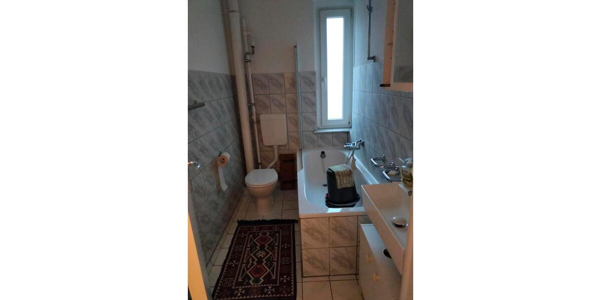 Dachgeschoßwohnung Berlin Charlottenburg-Wilmersdorf - 1 Zimmer, 32 m&sup2;, 850&euro; | Angebot:24703985