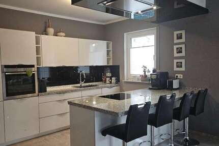 Haus Berlin Neukölln - 4 Zimmer, 140 m&sup2;, 2.999&euro; | Angebot:25819625