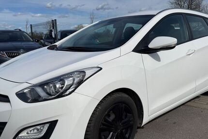 Hyundai i30 181.000 km 5.600 &euro; Wildau 15745