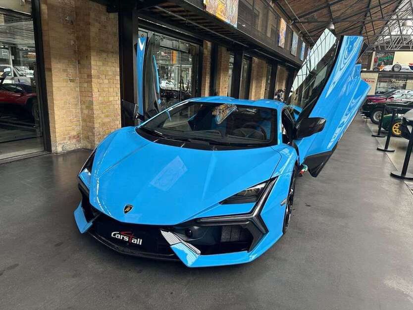 Lamborghini Revuelto 5.700 km 594.900 € Berlin 10553