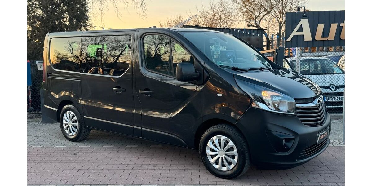 Opel Vivaro 124.998 km 17.990 &euro; BERLIN 13127