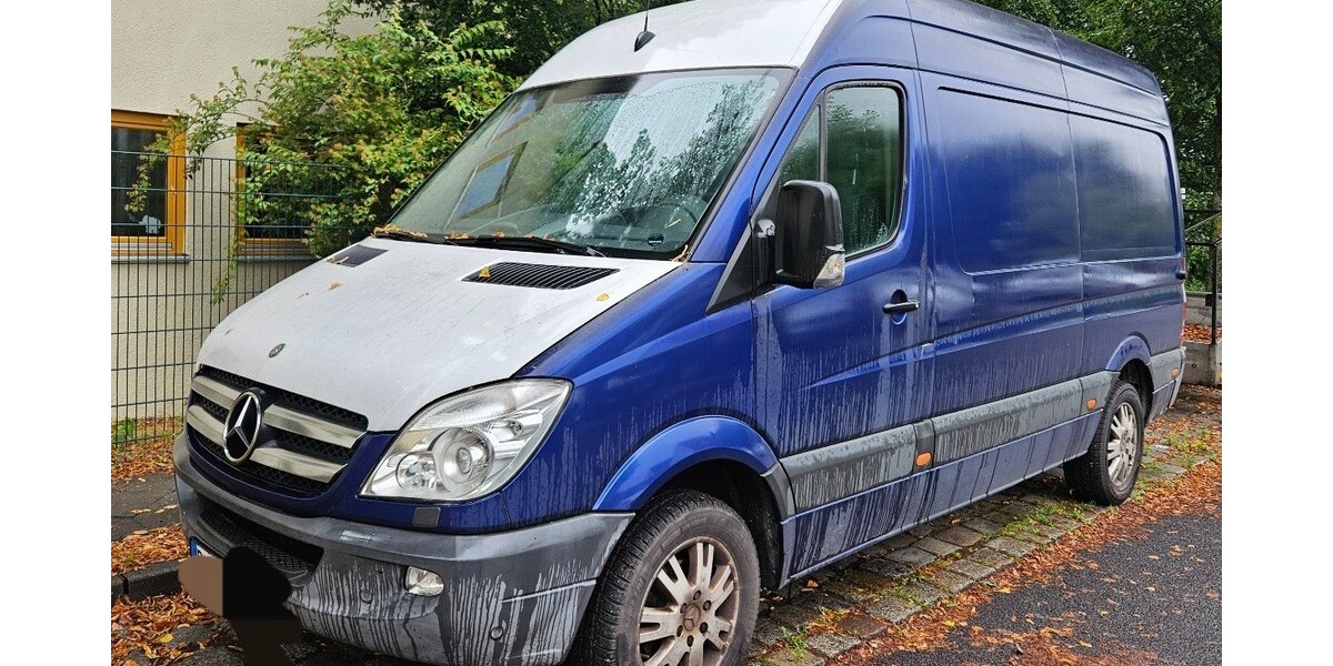 Mercedes-Benz Sprinter 3,5-T Kasten 321.100 km 7.497 &euro; Berlin 10178