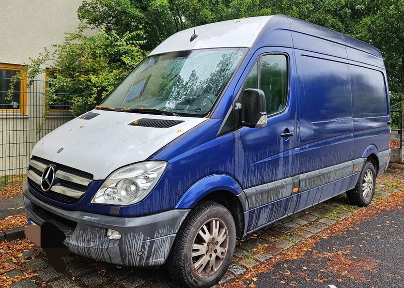 Mercedes-Benz Sprinter 3,5-T Kasten 321.100 km 7.497 € Berlin 10178