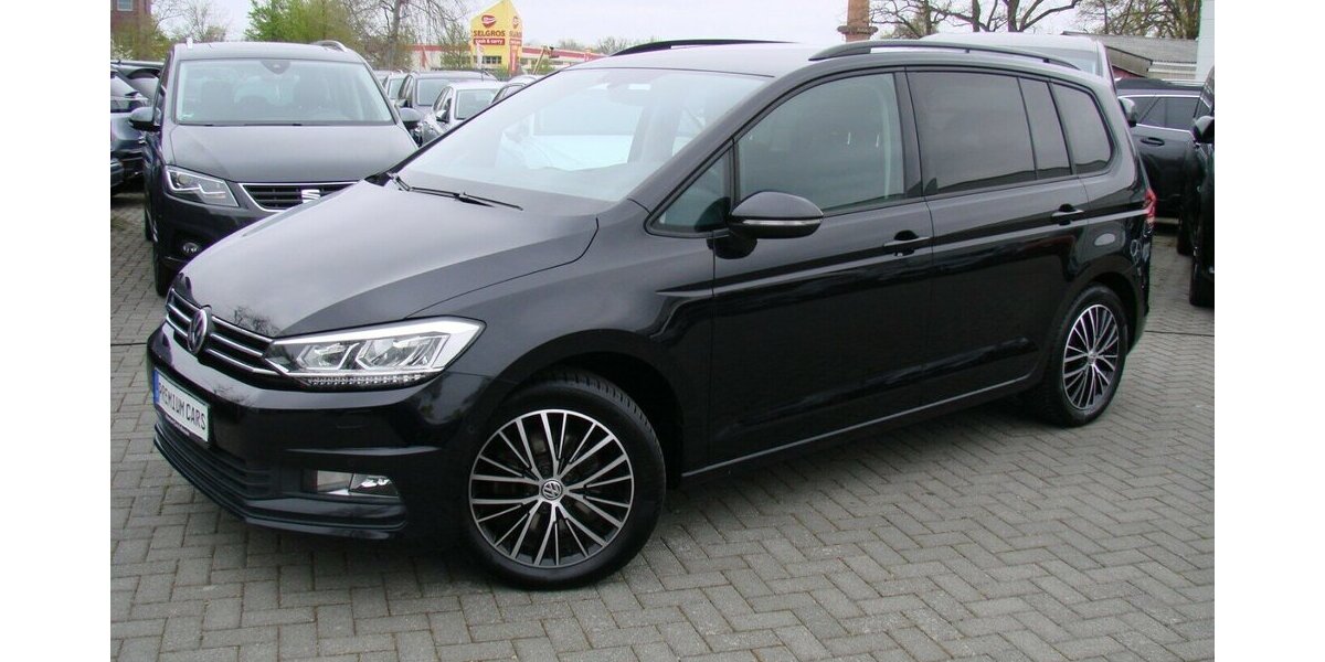 VW Touran 1.4 TSi BMT Comfortline ACC LED AHK 7Sitzer 99.986 km 16.980 &euro; Falkensee 14612