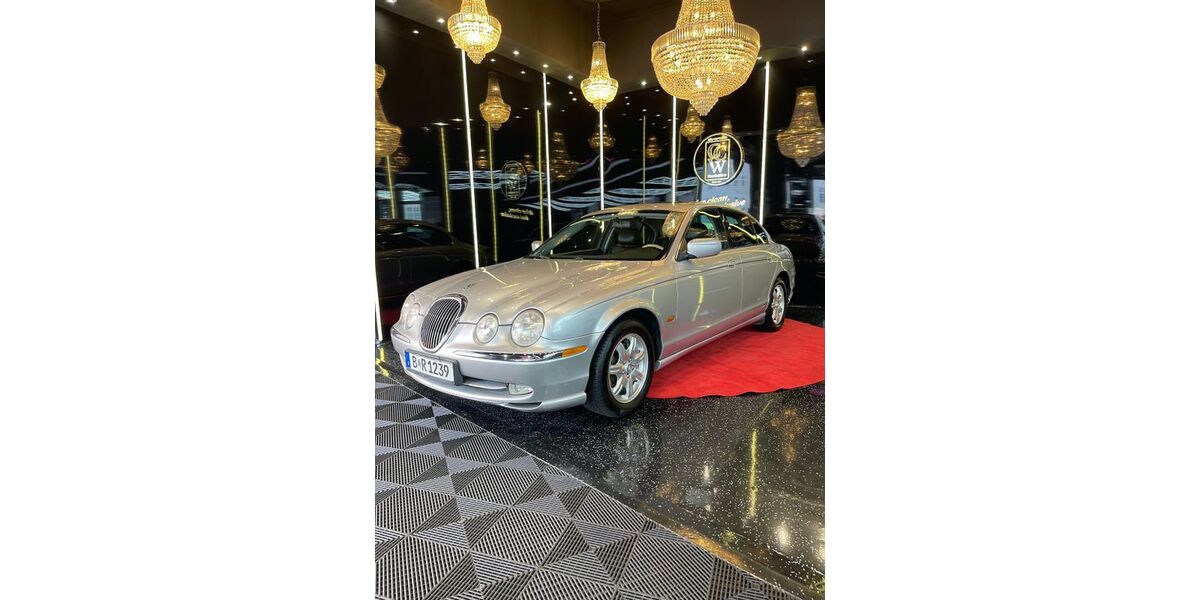 Jaguar S-Type 91.334 km 7.999 € Berlin 12099