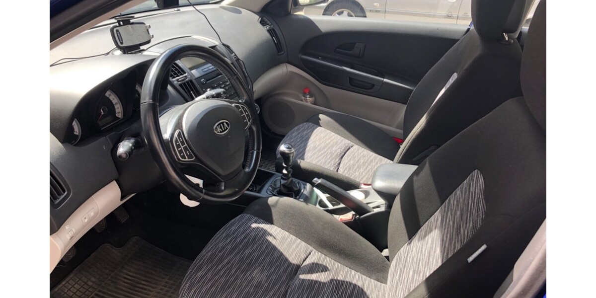 Kia Ceed 126.000 km 3.099 &euro; Berlin 10178