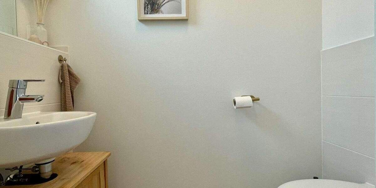 Doppelhaushälfte Berlin Altglienicke - 4 Zimmer, 134 m&sup2;, 2.200&euro; | Angebot:25821698