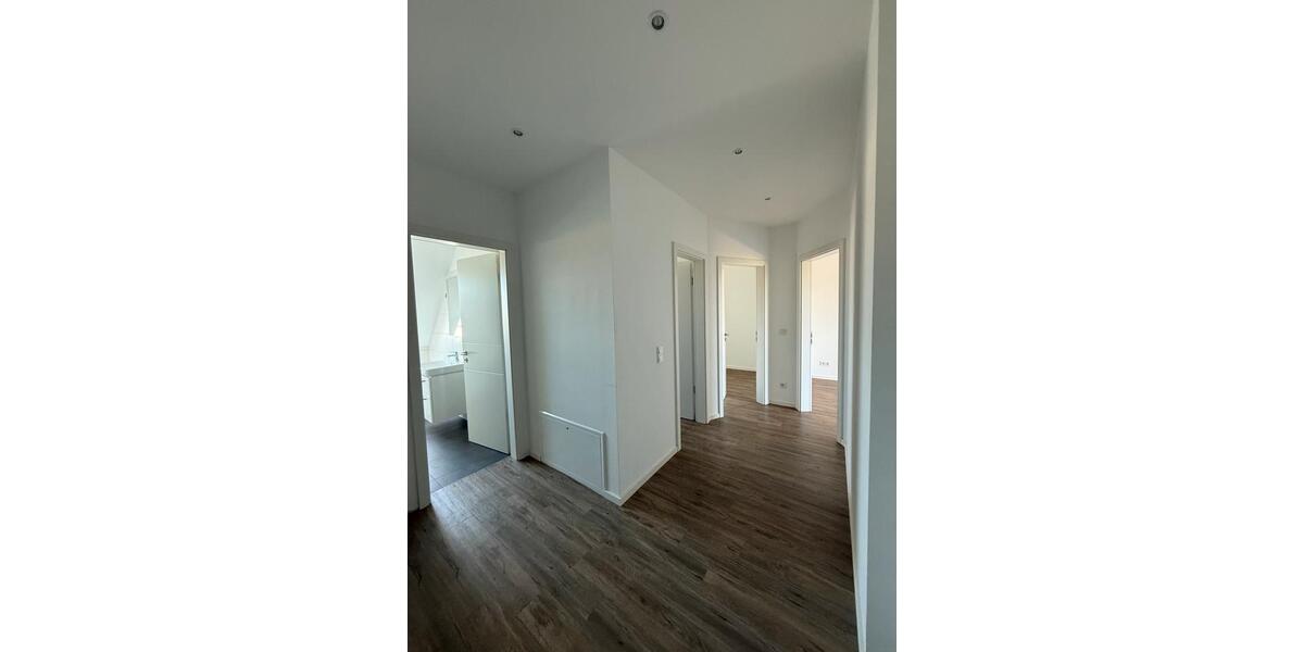 Dachgeschoßwohnung Berlin Rummelsburg - 2 Zimmer, 60 m&sup2;, 1.600&euro; | Angebot:26420895