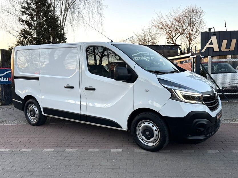 Renault Trafic 51.655 km 13.990 € BERLIN 13127