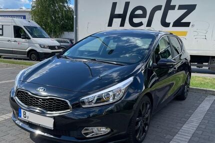 Kia ceed / Ceed 120.000 km 8.499 &euro; Berlin 12277