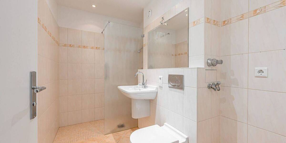 Etagenwohnung Berlin Wilmersdorf - 2 Zimmer, 65 m&sup2;, 445.875&euro; | Angebot:25970639