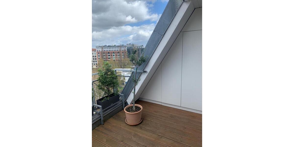 Dachgeschoßwohnung Berlin Charlottenburg-Wilmersdorf - 2 Zimmer, 74 m&sup2;, 2.200&euro; | Angebot:26104271