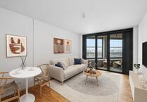 Stilvolles 1-Zimmer-Apartment: Moderne Ausstattung, Loggia, zentral in Berlin-Mitte