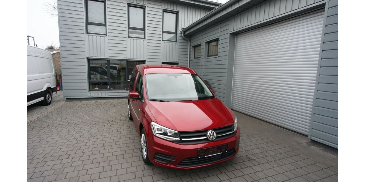 VW Caddy 77.700 km 19.990 &euro; Berlin 13051