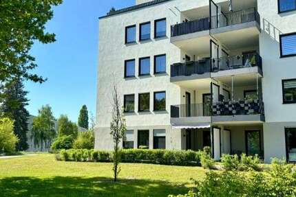 Wohnung zum Mieten in Schönefeld 1.500 € 93.93 m²